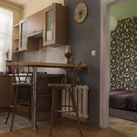 The Secret Garden Apartments Краков Экстерьер фото